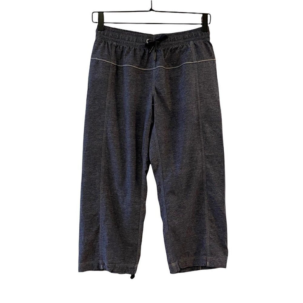 Lululemon Womens Activewear Loose Capri Pants Gray Heathered Drawstring Pocket 4